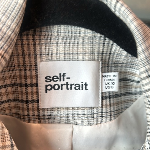 Blazer dress self portrait checkered with some 3-D flower details - Picture 2 of 5